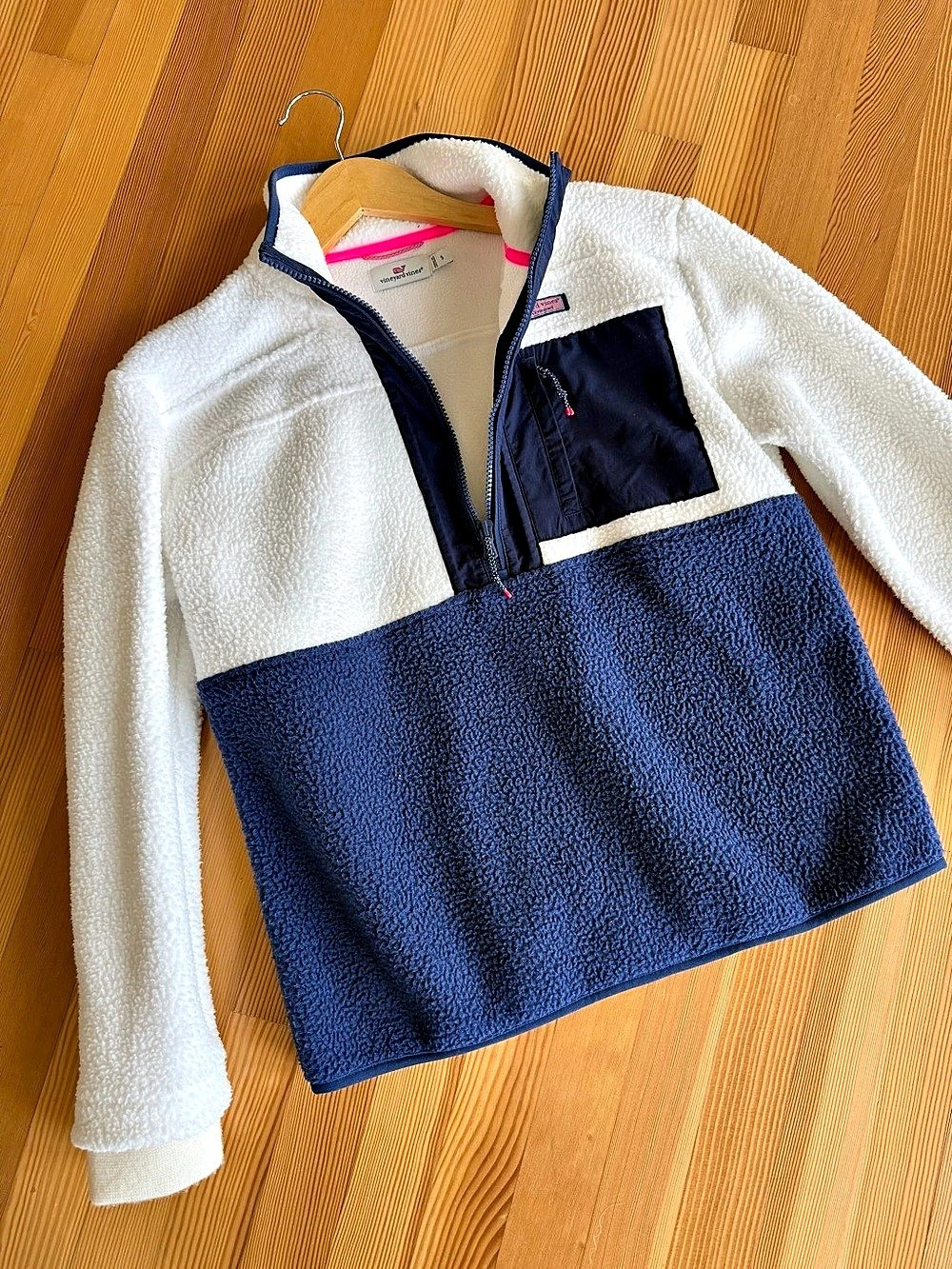 Vineyard Vines Colorblock Fleece Pullover in Blue & White